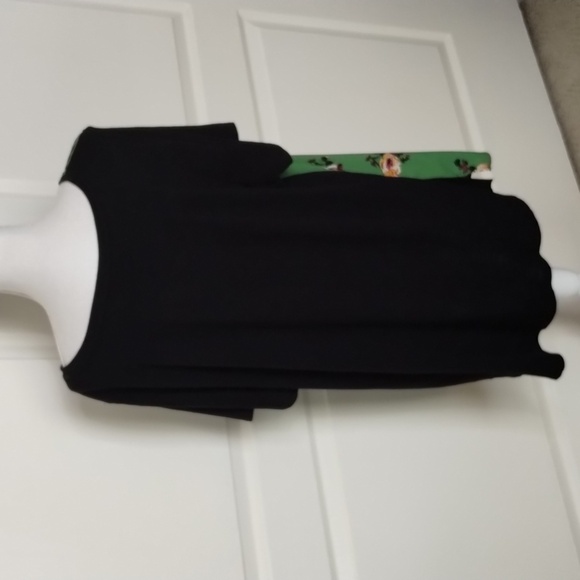 Lane Bryant Mixed material floral blouse size 18/20 short sleeve - Picture 5 of 11